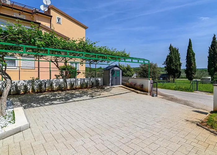 Awesome In With Wifi 아파트