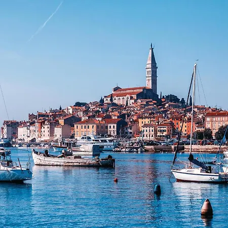 Amazing In With Kitchen Apartment Rovinj